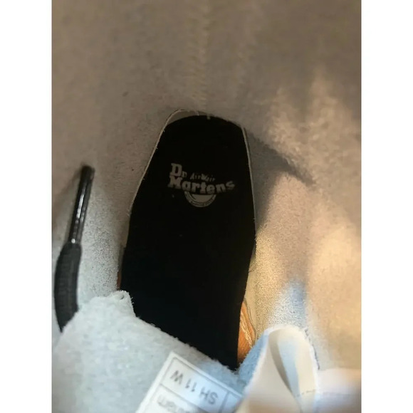 Dr. Martens Zavala Air Wair Women 6 White Leather Grunge Chunky 90s Lace Up Boot - Picture 8 of 9